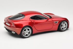 Alfa Romeo 8C Competizione Punainen Bburago 1:18 18-11021 Metalli — kuva 3 / 8