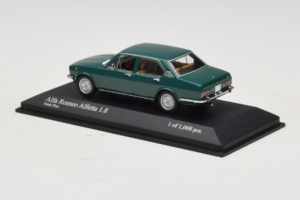 Alfa Romeo Alfetta 1.8 Vihreä Minichamps 1:43 400120204 Metalli — kuva 3 / 4