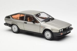 Alfa Romeo Alfetta GTV 2.0 Harmaa Metallic AUTOart 1:18 70147 Metalli — kuva 6 / 8