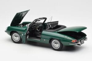 Alfa Romeo Duetto Spider Vihreä AUTOart 1:18 70138 Metalli — kuva 5 / 8