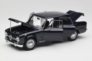 Alfa Romeo Giulia 1300 Sininen Minichamps 1:18 180120905 Metalli — kuva 2 / 8