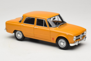 Alfa Romeo Giulia 1300 Super Oranssi Minichamps 1:18 180120900 Metalli — kuva 6 / 8