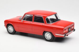 Alfa Romeo Giulia Nuova Super Punainen MCG 1:18 MCG18145 Metalli — kuva 5 / 6