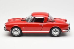 Alfa Romeo Giulietta 1300 Spider Punainen AUTOart 1:18 70157 Metalli — kuva 4 / 8