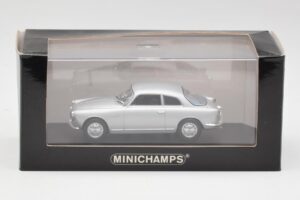 Alfa Romeo Giulietta Sprint Hopea Minichamps 1:43 400120400 Metalli — kuva 4 / 4