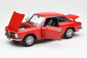 Alfa Romeo GT 1300 Junior LHD Punainen AUTOart 1:18 70131 Metalli — kuva 2 / 8