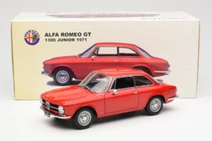 Alfa Romeo GT 1300 Junior LHD Punainen AUTOart 1:18 70131 Metalli — kuva 8 / 8