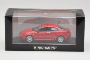Alfa Romeo GT Alfa Punainen Minichamps 1:43 400120321 Metalli — kuva 4 / 4