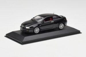 Alfa Romeo GT Musta Minichamps 1:43 400120320 Metalli — kuva 2 / 4
