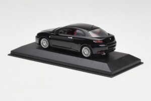 Alfa Romeo GT Musta Minichamps 1:43 400120320 Metalli — kuva 3 / 4