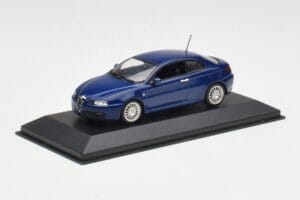 Alfa Romeo GT Dark Blue Metallic Minichamps 1:43 400120326 Metalli — kuva 2 / 4