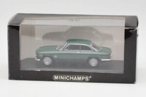 Alfa Romeo Giulia GTA 1300 Junior Vihreä Minichamps 1:43 ALFA010 Metalli — kuva 4 / 4