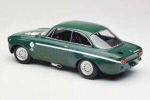 Alfa Romeo GTA 1300 Junior Vihreä Minichamps 1:18 155120022 Metalli — kuva 5 / 6