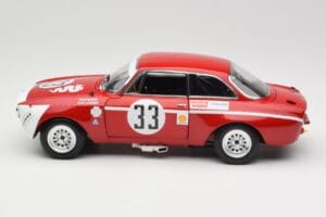 Alfa Romeo GTA 1300 Junior #33 T. Hezemans / G. van Lennep Hezemans Jarama 1972 Minichamps 1:18 100721233 Metalli — kuva 4 / 8