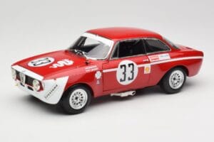 Alfa Romeo GTA 1300 Junior #33 T. Hezemans / G. van Lennep Hezemans Jarama 1972 Minichamps 1:18 100721233 Metalli