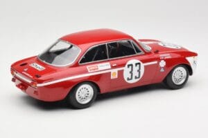 Alfa Romeo GTA 1300 Junior #33 T. Hezemans / G. van Lennep Division 1 Winners 4 Hours of Jarama 1972 Minichamps 1:18 15572123 — kuva 2 / 6