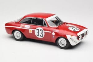 Alfa Romeo GTA 1300 Junior #33 T. Hezemans / G. van Lennep Division 1 Winners 4 Hours of Jarama 1972 Minichamps 1:18 15572123 — kuva 4 / 6