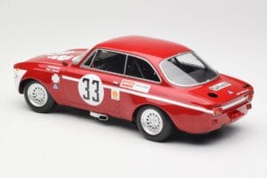 Alfa Romeo GTA 1300 Junior #33 T. Hezemans / G. van Lennep Division 1 Winners 4 Hours of Jarama 1972 Minichamps 1:18 15572123 — kuva 5 / 6