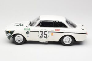 Alfa Romeo GTA 1300 Junior #35 C. Colzani / Pooky / G. Venturi 4 Hours of Jarama 1972 Minichamps 1:18 155721235 Metalli — kuva 3 / 6