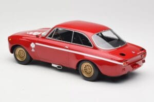 Alfa Romeo GTA 1300 Junior Punainen Minichamps 1:18 155120020 Metalli — kuva 5 / 6