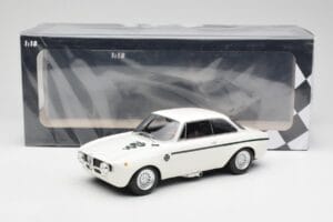 Alfa Romeo GTA 1300 Junior Valkoinen Minichamps 1:18 155120021 Metalli — kuva 6 / 6