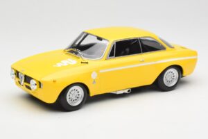 Alfa Romeo GTA 1300 Junior Keltainen Minichamps 1:18 155120024 Metalli