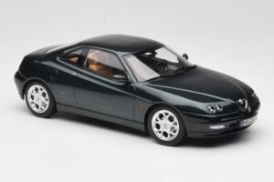 Alfa Romeo GTV 916 Coventry Green Metallic Norev 1:18 187842 Metalli — kuva 4 / 6