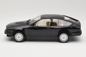 Alfa Romeo GTV6 2.5 Musta Laudoracing-Models 1:18 LM110C Metalli — kuva 3 / 6