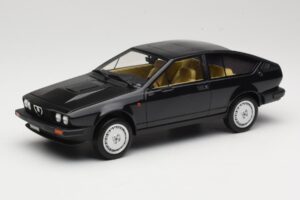 Alfa Romeo GTV6 2.5 Musta Laudoracing-Models 1:18 LM110C Metalli