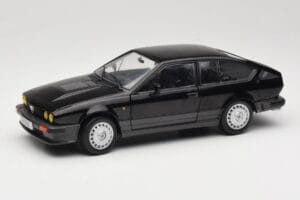 Alfa Romeo GTV6 Musta Solido 1:18 S1802302 Metalli