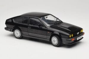 Alfa Romeo GTV6 Musta Solido 1:18 S1802302 Metalli — kuva 6 / 8