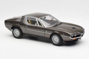 Alfa Romeo Montreal Ruskea Metallic AUTOart 1:18 70173 Metalli — kuva 6 / 8