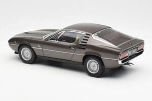 Alfa Romeo Montreal Ruskea Metallic AUTOart 1:18 70173 Metalli — kuva 7 / 8