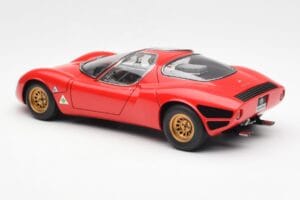 Alfa Romeo 33 Stradale Punainen AUTOart 1:18 70191 Metalli — kuva 7 / 8