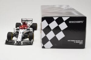 Alfa Romeo Racing C38 #7 K. Raikkonen F1 2019 Minichamps 1:18 110190007 Metalli — kuva 6 / 6