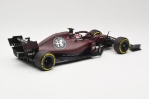 Alfa Romeo Racing C38 #7 K. Raikkonen Valentine's Day Livery Shakedown Fiorano 14th February 2019 Minichamps 1:18 110199907 M — kuva 2 / 6