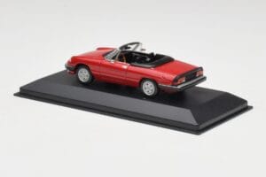 Alfa Romeo Spider 2000 Alfa Punainen Minichamps 1:43 436120760 Metalli — kuva 3 / 4