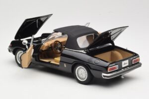 Alfa Romeo Spider 916 Veloce Musta Ricko 1:18 32107 Metalli — kuva 5 / 8