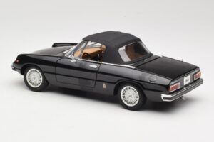 Alfa Romeo Spider 916 Veloce Musta Ricko 1:18 32107 Metalli — kuva 7 / 8