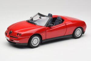 Alfa Romeo Spider 916 Alfa Punainen Maisto 1:18 50278 Metalli