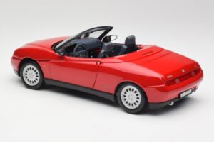 Alfa Romeo Spider 916 Alfa Punainen Maisto 1:18 50278 Metalli — kuva 7 / 8