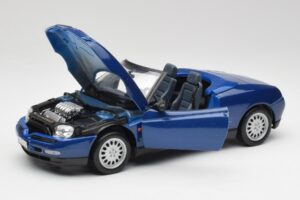 Alfa Romeo Spider 916 Periwinkle Sininen Maisto 1:18 50308 Metalli — kuva 2 / 7