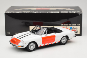 Alfa Romeo Spider Rijkspolitie Minichamps 1:18 180120994 Metalli — kuva 8 / 8