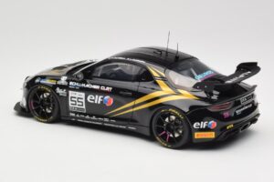 Alpine A110 GT4 Evo #55 P. Huteau / L. Hurgon GT4 European Series 2024 Otto 1:18 OT1149 Hartsi — kuva 5 / 6