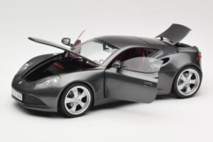 Artega GT Grey Metallic Revell 1:18 09024 Metalli — kuva 2 / 8