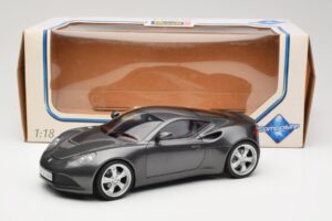 Artega GT Grey Metallic Revell 1:18 09024 Metalli — kuva 8 / 8
