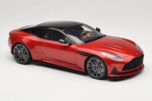 Aston Martin DB12 Hyper Red GT Spirit 1:18 GT936 Hartsi — kuva 4 / 6