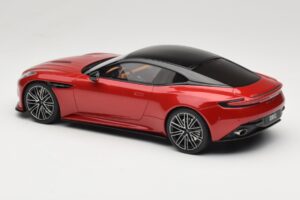 Aston Martin DB12 Hyper Red GT Spirit 1:18 GT936 Hartsi — kuva 5 / 6