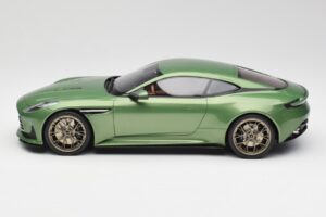 Aston Martin DB12 Vihreä GT Spirit 1:18 GT466 Hartsi — kuva 3 / 5
