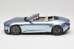 Aston Martin DB12 Volante Caribbean Blue Pearl GT Spirit 1:18 GT479 Hartsi — kuva 3 / 6